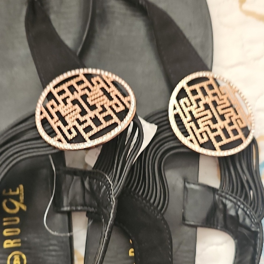 Rouge Helium Black Sandals with Gold Medallion Accents NWT SZ 9